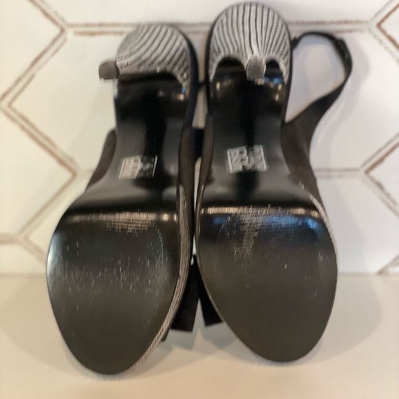 Lulu Townsend Heels - Picture 3 of 6